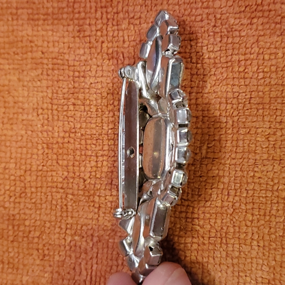 Vintage Rhinestone Sytle Pin - Picture 5 of 6